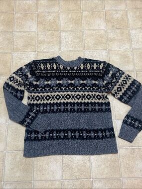 Men's Gray Fair Isle Crewneck Sweater with Black & Cream Pattern Approxi, Sz,S/M